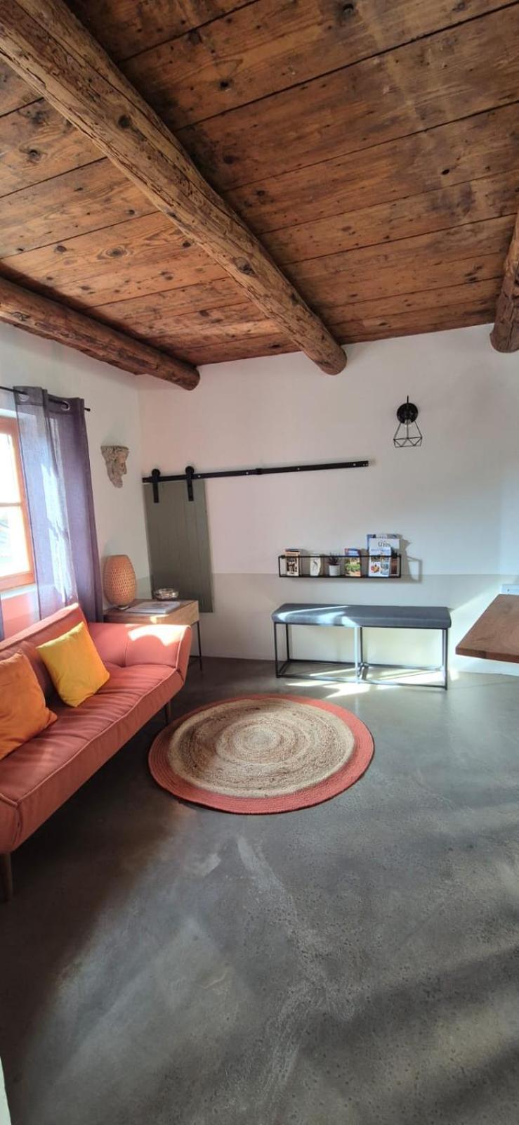 Proche Uzes Le Cocon Du Peintre Anglais Sagriès Esterno foto