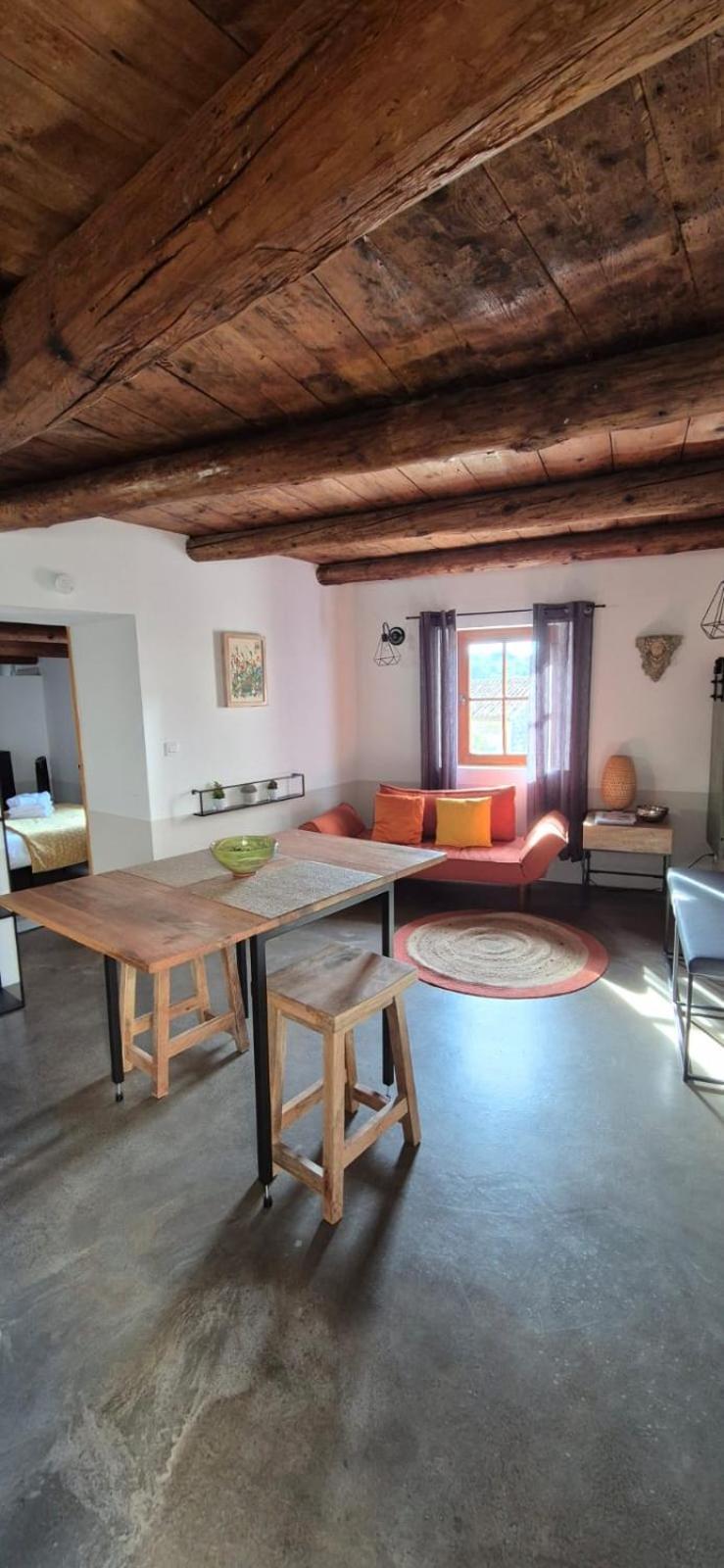 Proche Uzes Le Cocon Du Peintre Anglais Sagriès Esterno foto